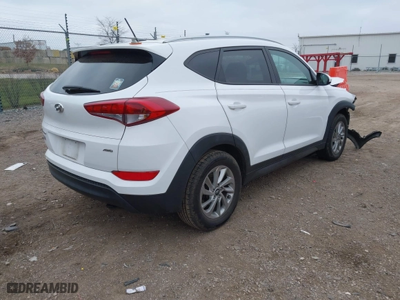 2016 Hyundai Tucson SE with VIN KM8J3CA46GU105087, listed as a IAAI auction lot 40978420 with 103,527 mi miles. Bid and sale history available at carsss.com. Image 4.