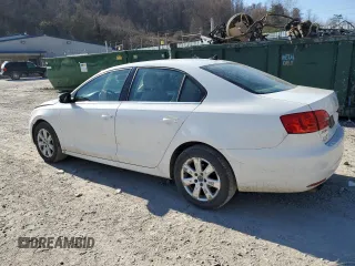 2013 Volkswagen Jetta SE с VIN 3VWDP7AJ9DM286833, выставлен на аукционе Copart как лот 48460615 с пробегом 132 035 миль миль и Списание • Salvage title. История ставок и продаж доступна на DreamBid. Изображение 2.
