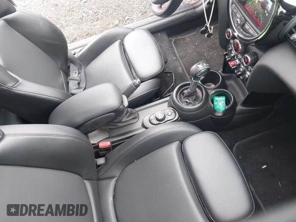2019 MINI Convertible Cooper S с VIN WMWWG9C51K3E39565, выставлен на аукционе IAAI как лот 42125546 с пробегом 58 634 миль миль и . История ставок и продаж доступна на DreamBid. Изображение 5.