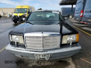 1987 Mercedes-Benz 560 with VIN WDBCA39D4HA360359, listed as a Copart auction lot 80772324 with 203,669 mi miles and Clean Title. Bid and sale history available at DreamBid. Image 5.