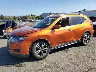 2020 Nissan Rogue SV z VIN JN8AT2MT0LW002896, wystawiony jako Copart lot #54939045 z przebiegiem 172 699 mil mil oraz Szkoda całkowita • Salvage title. Historia ofert i sprzedaży dostępna na DreamBid. Obrazek 1.