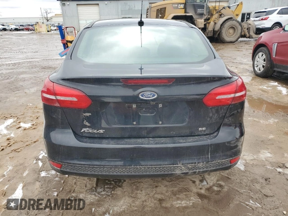 2018 Ford Focus SE z VIN 1FADP3F2XJL249158, wystawiony jako Copart lot #47930695 z przebiegiem 160 765 mil mil oraz Czysty tytuł • Clean title. Historia ofert i sprzedaży dostępna na DreamBid. Obrazek 6.