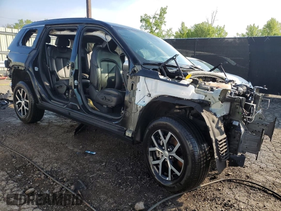 2024 Jeep Grand Cherokee Limited z VIN 1C4RJKBG7R8602757, wystawiony jako Copart lot #57035185 z przebiegiem Nie podano mil oraz Nie do naprawy • Non repairable. Historia ofert i sprzedaży dostępna na DreamBid. Obrazek 4.