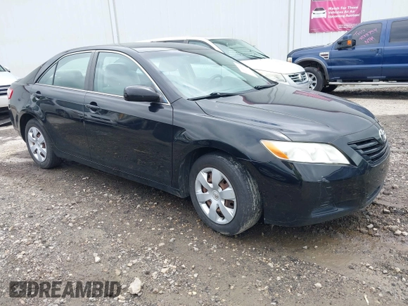 2008 Toyota Camry LE z VIN 4T4BE46K08R022824, wystawiony jako IAAI lot #42276950 z przebiegiem 132 879 mil mil oraz . Historia ofert i sprzedaży dostępna na DreamBid. Obrazek 1.