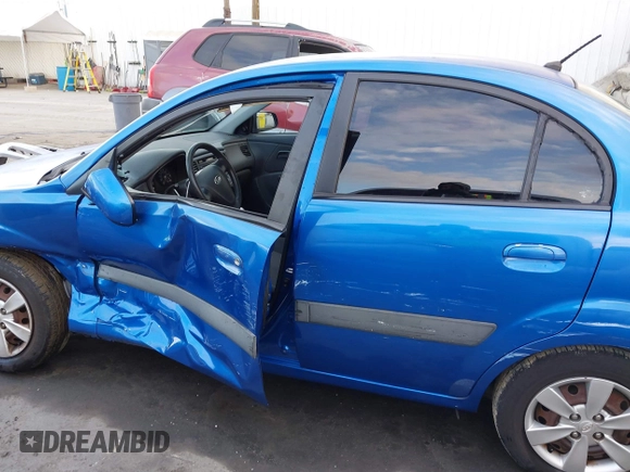 2008 Kia Rio LX with VIN KNADE123486365738, listed as a IAAI auction lot 41902367 with 248,194 mi miles. Bid and sale history available at carsss.com. Image 13.