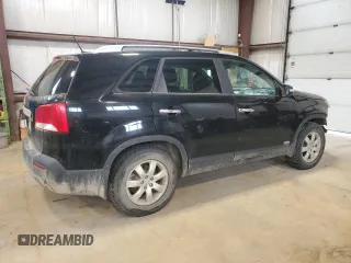 2012 Kia Sorento LX z VIN 5XYKTCA62CG209291, wystawiony jako Copart lot #57133005 z przebiegiem 423 888 mil mil oraz Czysty tytuł • Clean title. Historia ofert i sprzedaży dostępna na DreamBid. Obrazek 3.