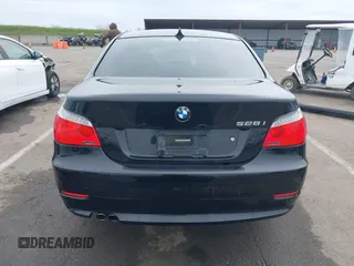 2008 BMW 5 Series 528i with VIN WBANU53558CT18153, listed as a IAAI auction lot 41706261 with 151,613 mi miles and . Bid and sale history available at DreamBid. Image 17.