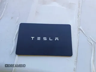 2024 Tesla Model Y Long Range z VIN 7SAYGAEE8RF088791, wystawiony jako IAAI lot #42185399 z przebiegiem 15 339 mil mil oraz . Historia ofert i sprzedaży dostępna na DreamBid. Obrazek 11.