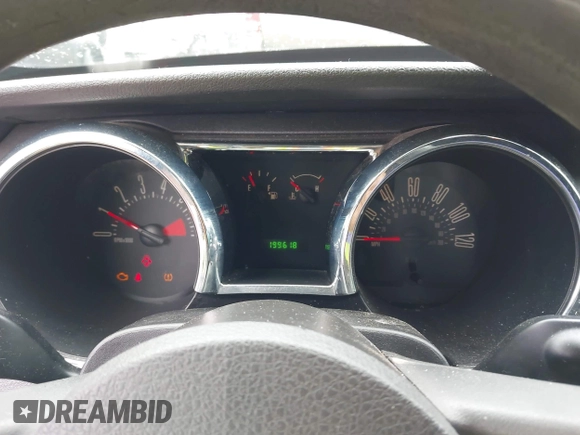 2008 Ford Mustang Deluxe with VIN 1ZVHT80N085193413, listed as a IAAI auction lot 42719826 with 199,618 mi miles and . Bid and sale history available at DreamBid. Image 7.