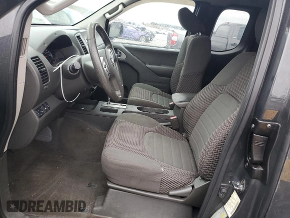 2015 Nissan Frontier SV z VIN 1N6AD0CW0FN737331, wystawiony jako Copart lot #84547974 z przebiegiem 183 064 mil mil oraz Szkoda całkowita • Salvage title. Historia ofert i sprzedaży dostępna na DreamBid. Obrazek 7.