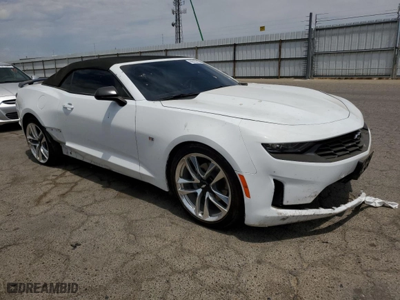 2023 Chevrolet Camaro 2LT with VIN 1G1FD3DX6P0132013, listed as a Copart auction lot 59313213 with 5,825 mi miles. Bid and sale history available at carsss.com. Image 4.