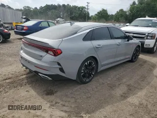 2022 Kia K5 GT-Line z VIN 5XXG64J2XNG149610, wystawiony jako Copart lot #55333245 z przebiegiem Nie podano mil oraz Szkoda całkowita • Salvage title. Historia ofert i sprzedaży dostępna na DreamBid. Obrazek 3.
