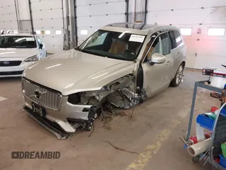 2016 Volvo XC90 T6 Inscription z VIN YV4A22PL7G1015431, wystawiony jako IAAI lot #41765381 z przebiegiem 83 471 mil mil oraz . Historia ofert i sprzedaży dostępna na DreamBid. Obrazek 2.