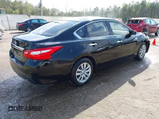 2017 Nissan Altima 2.5 SV with VIN 1N4AL3AP2HC177593, listed as a IAAI auction lot 41918149 with 173,257 mi miles. Bid and sale history available at carsss.com. Image 4.