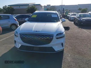 2024 Genesis GV70 Advanced with VIN 5NMMCET1XRH002913, listed as a IAAI auction lot 41959174 with 8,207 mi miles and . Bid and sale history available at DreamBid. Image 13.