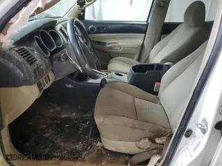 2013 Toyota Tacoma PreRunner with VIN 5TFJU4GN7DX030451, listed as a Copart auction lot 47122575 with 250,918 mi miles and Salvage Title. Bid and sale history available at carsss.com. Image 7.