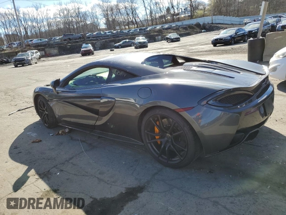 2017 McLaren 570S z VIN SBM13DAAXHW002218, wystawiony jako Copart lot #41875174 z przebiegiem 27 857 mil mil oraz . Historia ofert i sprzedaży dostępna na DreamBid. Obrazek 2.