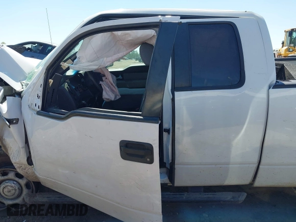 2013 Ford F-150 XL with VIN 1FTFX1EF1DFC28665, listed as a IAAI auction lot 41902238 with 124,474 mi miles. Bid and sale history available at carsss.com. Image 15.