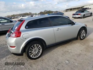 2012 Volvo C30 z VIN YV1672MKXC2286570, wystawiony jako Copart lot #79725734 z przebiegiem 100 661 mil mil oraz Czysty tytuł • Clean title. Historia ofert i sprzedaży dostępna na DreamBid. Obrazek 3.