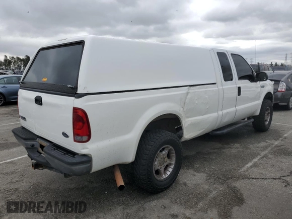 2005 Ford F-250 XL z VIN 1FTSX21525EA93155, wystawiony jako Copart lot #76545963 z przebiegiem 113 656 mil mil oraz Szkoda całkowita • Salvage title. Historia ofert i sprzedaży dostępna na DreamBid. Obrazek 3.