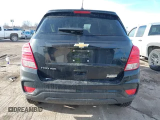 2019 Chevrolet Trax LS with VIN 3GNCJNSB8KL324963, listed as a IAAI auction lot 41690924 with 81,229 mi miles. Bid and sale history available at carsss.com. Image 16.