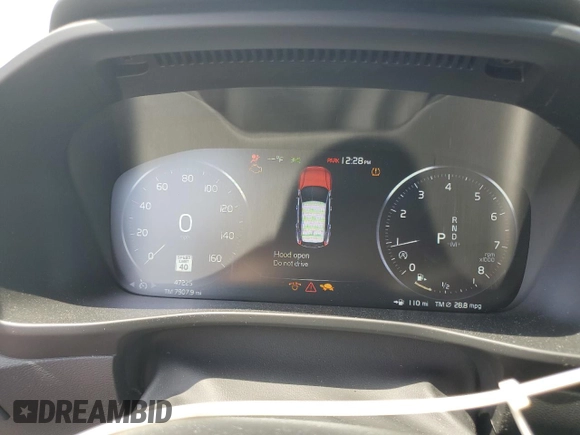 2021 Volvo XC40 R-Design with VIN YV4162UM7M2447377, listed as a Copart auction lot 59814333 with 47,225 mi miles and . Bid and sale history available at DreamBid. Image 9.