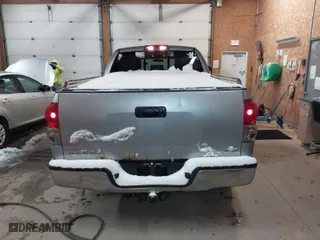 2007 Toyota Tundra SR5 with VIN 5TFBV541X7X025225, listed as a IAAI auction lot 41565019 with 204,790 mi miles. Bid and sale history available at carsss.com. Image 16.