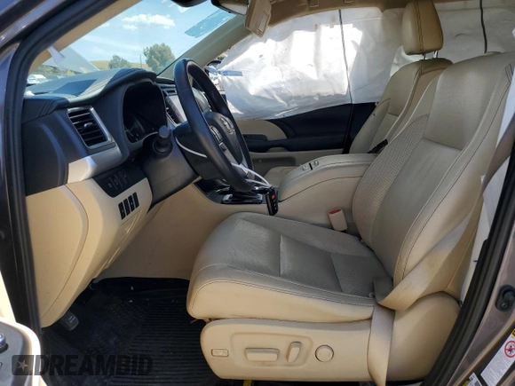 2019 Toyota Highlander Limited z VIN 5TDDZRFH3KS944285, wystawiony jako Copart lot #57176285 z przebiegiem 83 174 mil mil oraz Szkoda całkowita • Salvage title. Historia ofert i sprzedaży dostępna na DreamBid. Obrazek 7.