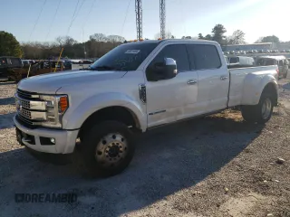 2019 Ford Super Duty F-450 DRW XL with VIN 1FT8W4DT0KEF64413, listed as a Copart auction lot 86074444 with 169,836 mi miles and Salvage Title. Bid and sale history available at carsss.com. Image 1.