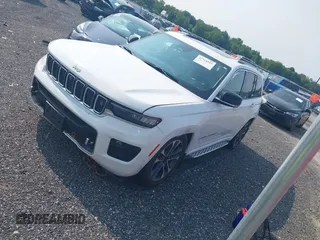 2022 Jeep Grand Cherokee Overland with VIN 1C4RJHDGXN8576813, listed as a IAAI auction lot 42314919 with 35,632 mi miles and . Bid and sale history available at DreamBid. Image 17.