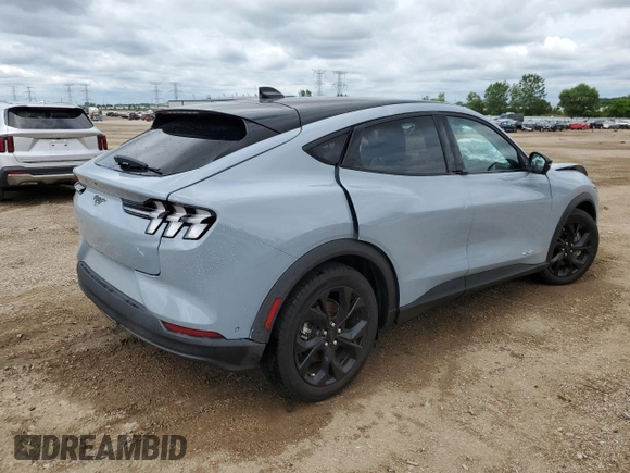 2024 Ford Mustang Mach-E Select z VIN 3FMTK1R4XRMA12763, wystawiony jako Copart lot #62646955 z przebiegiem 6 807 mil mil oraz Szkoda całkowita • Salvage title. Historia ofert i sprzedaży dostępna na DreamBid. Obrazek 3.