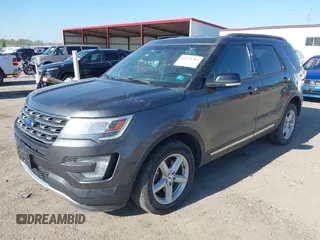 2017 Ford Explorer XLT z VIN 1FM5K8D89HGA43961, wystawiony jako IAAI lot #42174785 z przebiegiem 104 435 mil mil oraz . Historia ofert i sprzedaży dostępna na DreamBid. Obrazek 17.