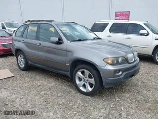 2006 BMW X5 4.4i with VIN 5UXFB53546LV26808, listed as a IAAI auction lot 41725758 with 111,117 mi miles. Bid and sale history available at carsss.com. Image 1.