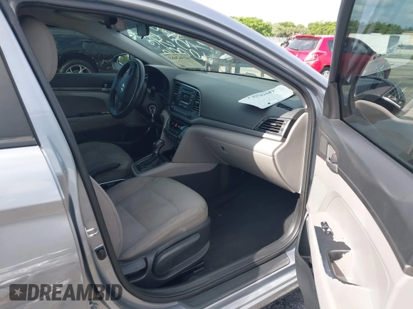 2017 Hyundai Elantra SE z VIN 5NPD74LF6HH126348, wystawiony jako IAAI lot #42362683 z przebiegiem 165 431 mil mil oraz . Historia ofert i sprzedaży dostępna na DreamBid. Obrazek 5.