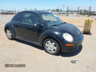 2007 Volkswagen Beetle z VIN 3VWRG31C37M516385, wystawiony jako IAAI lot #42479036 z przebiegiem 135 496 mil mil oraz . Historia ofert i sprzedaży dostępna na DreamBid. Obrazek 1.