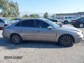 2008 Hyundai Azera Limited with VIN KMHFC46FX8A264798, listed as a IAAI auction lot 42684089 with 204,377 mi miles and . Bid and sale history available at DreamBid. Image 13.