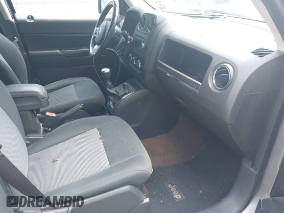 2014 Jeep Patriot High Altitude with VIN 1C4NJPFA6ED536334, listed as a IAAI auction lot 42672008 with 176,037 mi miles and . Bid and sale history available at DreamBid. Image 5.