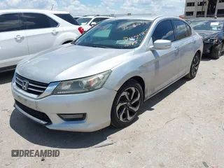 2015 Honda Accord EX-L with VIN 1HGCR2F86FA071607, listed as a IAAI auction lot 42581649 with 206,200 mi miles and . Bid and sale history available at DreamBid. Image 18.