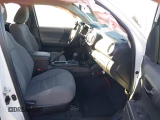2023 Toyota Tacoma SR с VIN 3TYRX5GN0PT071714, выставлен на аукционе IAAI как лот 41309531 с пробегом 45 722 миль миль и . История ставок и продаж доступна на DreamBid. Изображение 5.