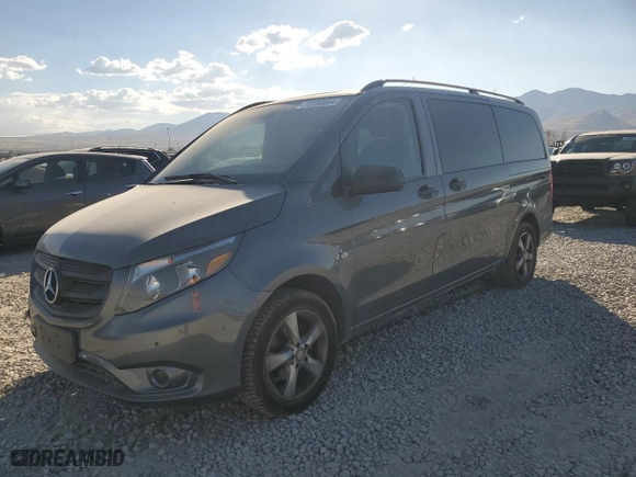 2016 Mercedes-Benz Metris Passenger Van with VIN WD4PG2EE8G3089034, listed as a Copart auction lot 72700064 with 110,674 mi miles and Salvage Title. Bid and sale history available at carsss.com. Image 1.