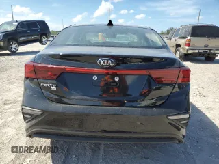 2021 Kia Forte LXS with VIN 3KPF24AD4ME409208, listed as a Copart auction lot 61753175 with 42,131 mi miles and Salvage title. Bid and sale history available at DreamBid. Image 6.