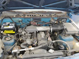 1993 Geo Tracker z VIN 2CNBJ18UXP6921660, wystawiony jako Copart lot #58027275 z przebiegiem 64 349 mil mil oraz Tytuł czysty. Historia ofert i sprzedaży dostępna na DreamBid. Obrazek 12.