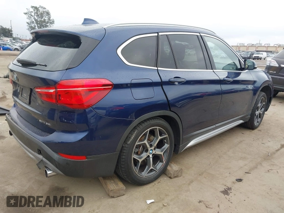2018 BMW X1 xDrive28i z VIN WBXHT3C36J3H30583, wystawiony jako IAAI lot #42096329 z przebiegiem 43 232 mil mil oraz . Historia ofert i sprzedaży dostępna na DreamBid. Obrazek 4.