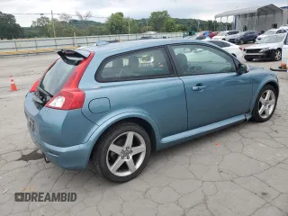 2009 Volvo C30 z VIN YV1MK672892135180, wystawiony jako Copart lot #63166414 z przebiegiem 22 263 mil mil oraz Szkody całkowita. Historia ofert i sprzedaży dostępna na DreamBid. Obrazek 3.
