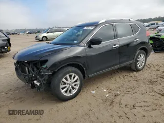 2017 Nissan Rogue SV with VIN JN8AT2MT3HW402720, listed as a Copart auction lot 46902295 with 147,460 mi miles and Salvage Title. Bid and sale history available at carsss.com. Image 1.