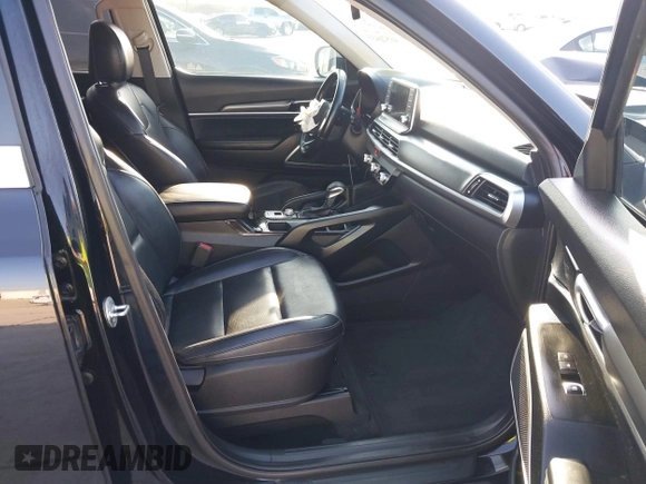 2021 Kia Telluride LX with VIN 5XYP24HC3MG152384, listed as a IAAI auction lot 41520433 with 76,032 mi miles and . Bid and sale history available at DreamBid. Image 5.