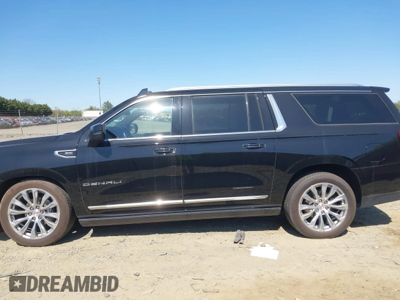 2023 GMC Yukon XL Denali with VIN 1GKS2JKL7PR458631, listed as a IAAI auction lot 42024142 with 16,054 mi miles. Bid and sale history available at carsss.com. Image 14.