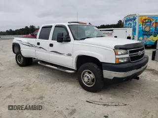 2007 Chevrolet Silverado 3500 DRW LT3 z VIN 1GCJK33D77F153108, wystawiony jako Copart lot #69105584 z przebiegiem 75 905 mil mil oraz Szkoda całkowita • Salvage title. Historia ofert i sprzedaży dostępna na DreamBid. Obrazek 4.
