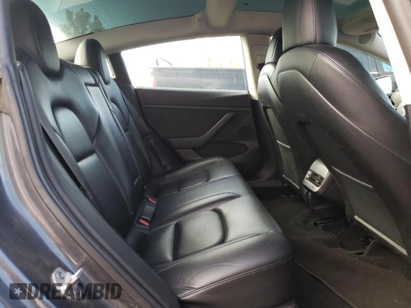 2022 Tesla Model 3 Long Range z VIN 5YJ3E1EB6NF290946, wystawiony jako Copart lot #54937825 z przebiegiem 111 044 mil mil oraz Szkoda całkowita • Salvage title. Historia ofert i sprzedaży dostępna na DreamBid. Obrazek 10.
