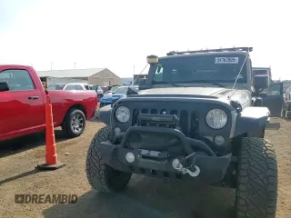 2018 Jeep Wrangler Willys Wheeler W z VIN 1C4AJWAG1JL832396, wystawiony jako Copart lot #54163995 z przebiegiem 55 984 mil mil oraz Szkoda całkowita • Salvage title. Historia ofert i sprzedaży dostępna na DreamBid. Obrazek 13.